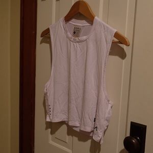 White, workout crop top